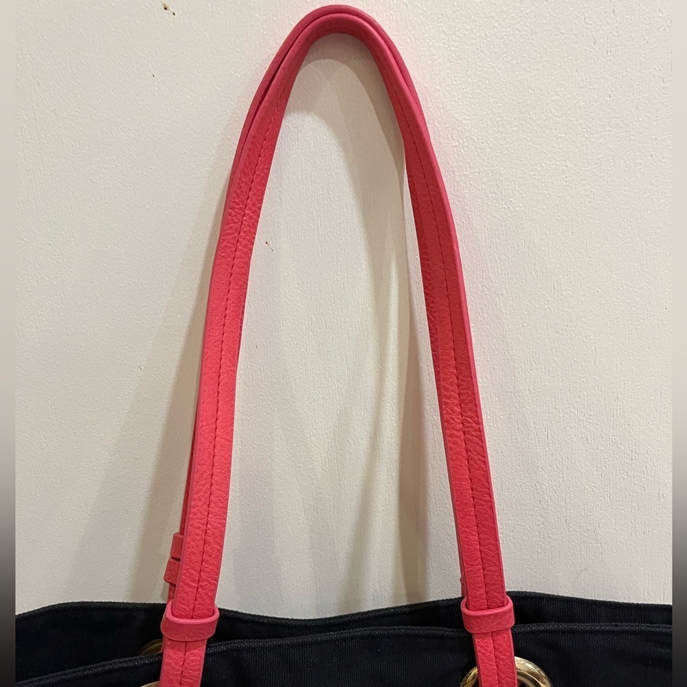 Avon Signature Weekend Floral Appliqué Tote Bag - Picture 2 of 9